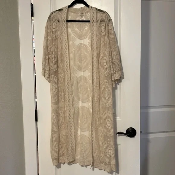 UMGEE off white Lace Kimono size small - Picture 1 of 3